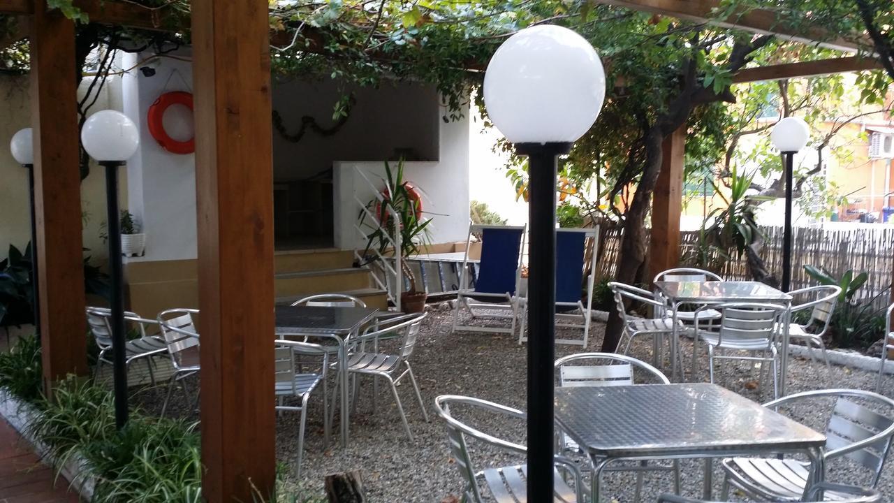 Hotel San Giorgio 阿拉西奥 外观 照片