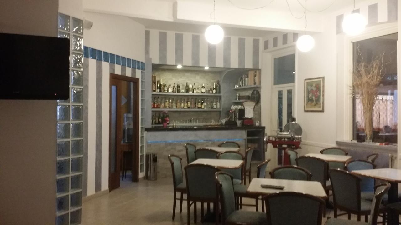 Hotel San Giorgio 阿拉西奥 外观 照片